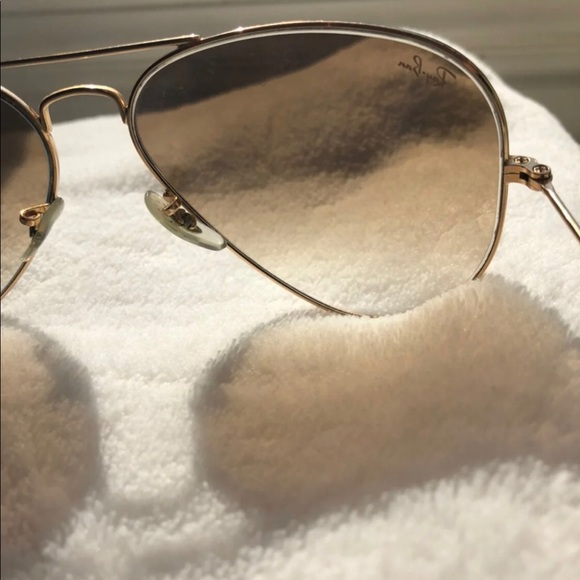 Ray-Ban Aviators - Picture 7 of 14